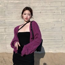 퐁순싸롱 꽈배기 케이블 가오리 볼레로 보라색 니트 가디건 YJ