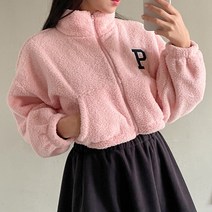 (남다른유니크룩)뽀글이 레터링 포켓 하이넥 크롭 점퍼