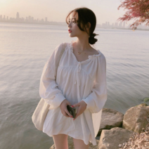 화이트 프릴카라 튜닉 블라우스 블랑 원피스