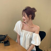 고래백화점 밴딩 오프숄더 블라우스 심플 외출 선물 데이트 예쁜 큐티