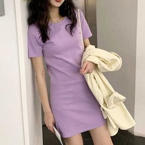 여자 홈웨어룩 미니 스타일 라운드넥 원피스 슬림핏 나들이외출패션 블랙코디 옷쇼핑몰 코디 데이트복장 봄
