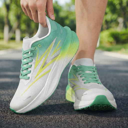 스노우드림 런닝화 충격 흡수 운동화 카본 플레이트 트레이닝화 마라톤화