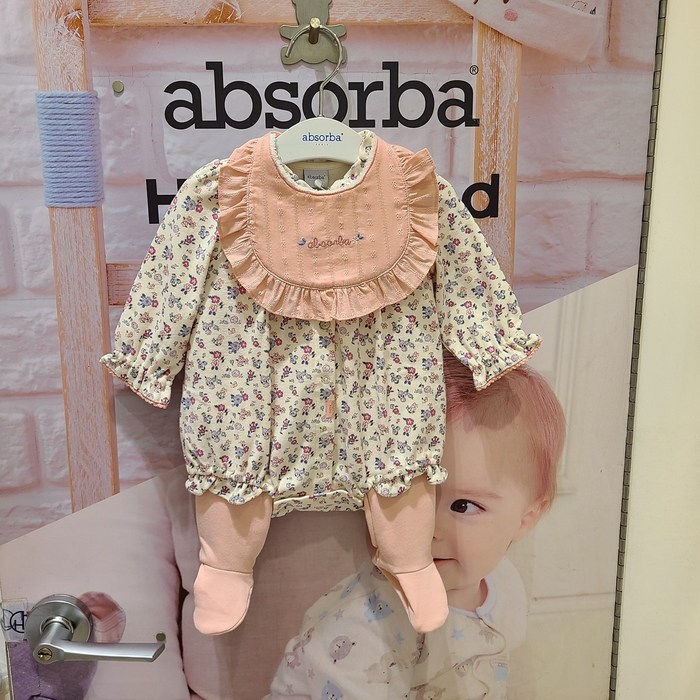 압소바 겨울특가 우리아이 첫 외출복으로 입기 좋은 바디슈트 세트 레깅스 턱받이가 모두 세트로 가을부터 겨울까지 쭉 80사이즈부터 발싸개 없이쁘띠우주복 SET