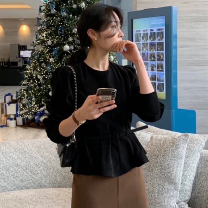 뉴욕멋쟁이 시아 세미크롭 벨트 블라우스