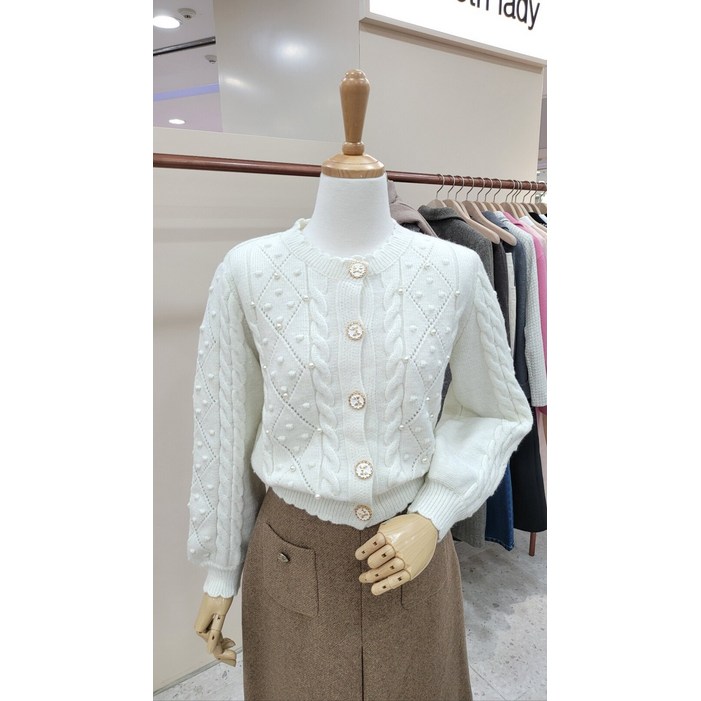 케네스레이디 라운드넥 짜임 진주 가디건 EKCDOA0200_CA