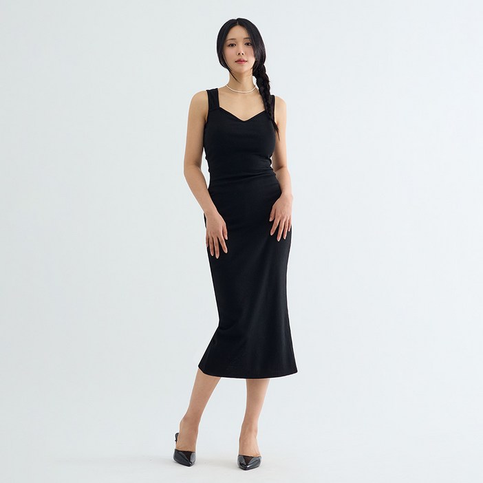 엘쏘 하트넥 골지 슬림핏 스판 뒷트임 롱 민소매 원피스