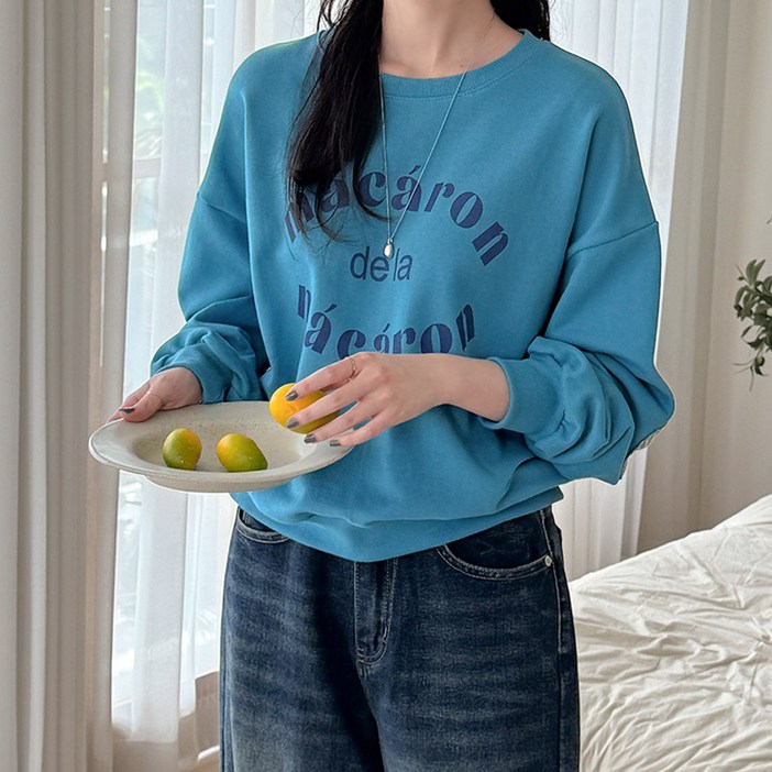 데일리앤 마카롱 간절기 레터링 프린팅 빵떡 패치 루즈핏 맨투맨 티셔츠 봄 가을 여성 쭈리 면 긴팔 스웻셔츠