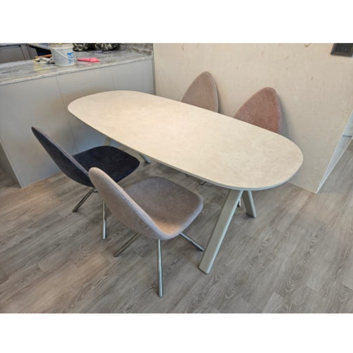 artek table 아르텍 알토 테이블 식탁 포세린 세라믹테이블 엠케이스톤 이태리