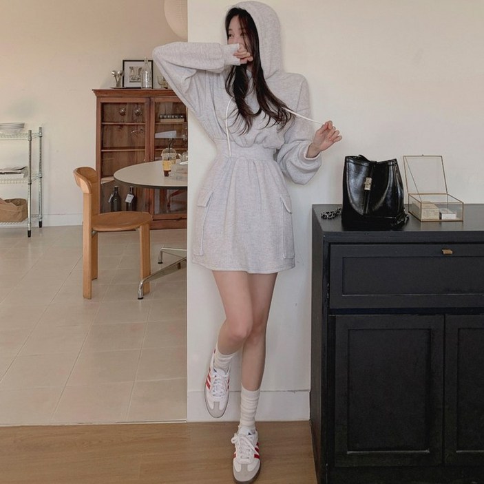 떳다그녀 치팅 후드 골지 꾸안꾸 봄 마실룩 루즈핏 허리밴딩 데일리룩 포켓 카고 미니원피스 떳다그녀 치팅 후드 골지 꾸안꾸 봄 마실룩 루즈핏 허리밴딩 데일리룩 포켓 카고 미니원피스