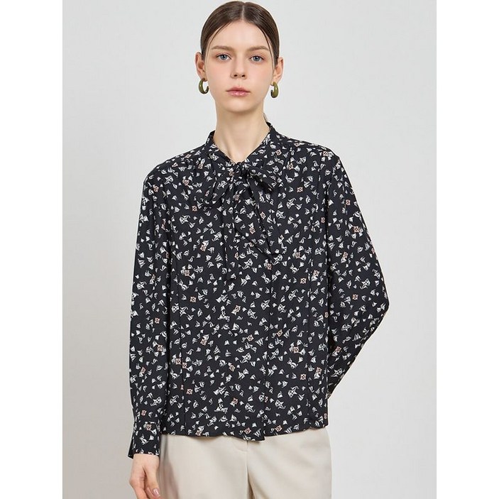 쉬즈미스 메리포핀 타이 블라우스 택가격 168000원