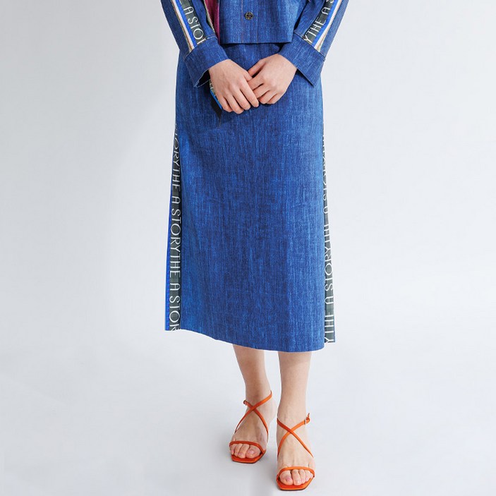 [디아스토리] 데님라이크 라인포인트 포켓 스커트 (AISPSK01)-블루