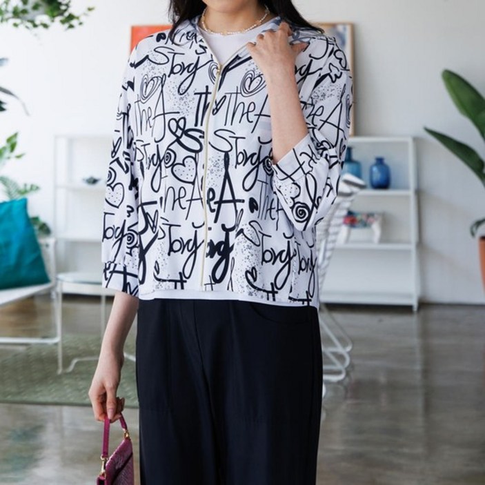 [최초가 239000원] 로고플레이 후드 크랍점퍼(CGMPJP08) WH