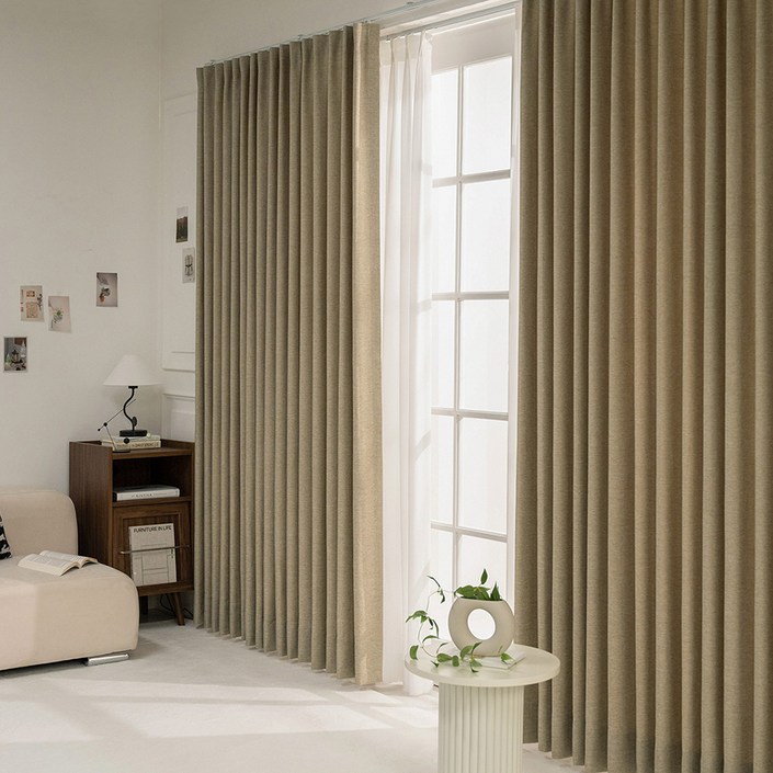 아라크네 라비에 형상기억 암막커튼 핀형 2p