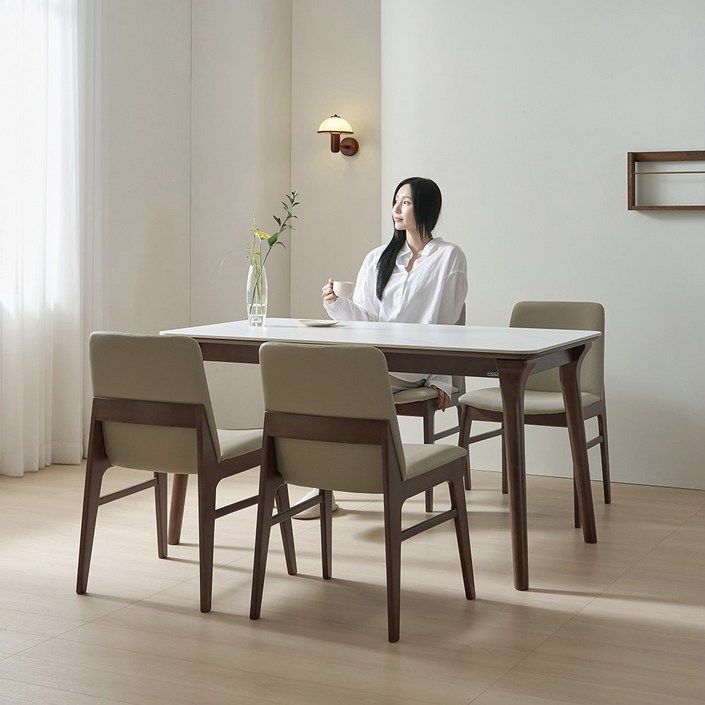 루나 포세린 세라믹 원목 4인 식탁세트 1400 의자형 IKLN1B 루나 포세린 세라믹 원목 4인 식탁세트 1400 의자형 IKLN1B