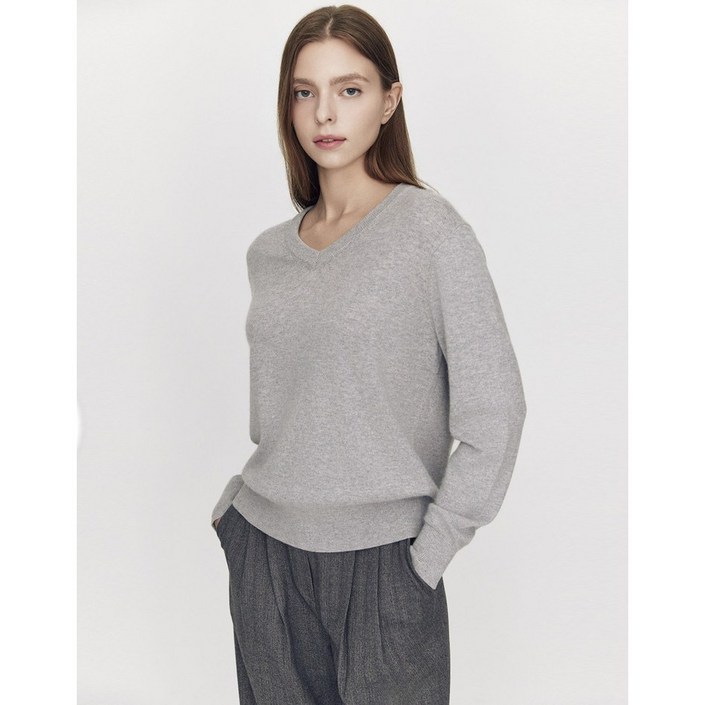 지오다노 NEW 노정의 캐시블랜드 브이넥니트 355913 3칼라