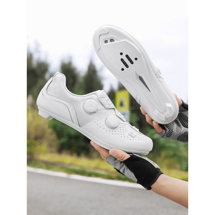 겨울 자전거 방한슈즈 남녀공용 사이클링화 로드 MTB 평페달신발 클릿슈즈 기능성 운동화 산악자전거 겨울용 보온성 좋은 라이딩 필수템