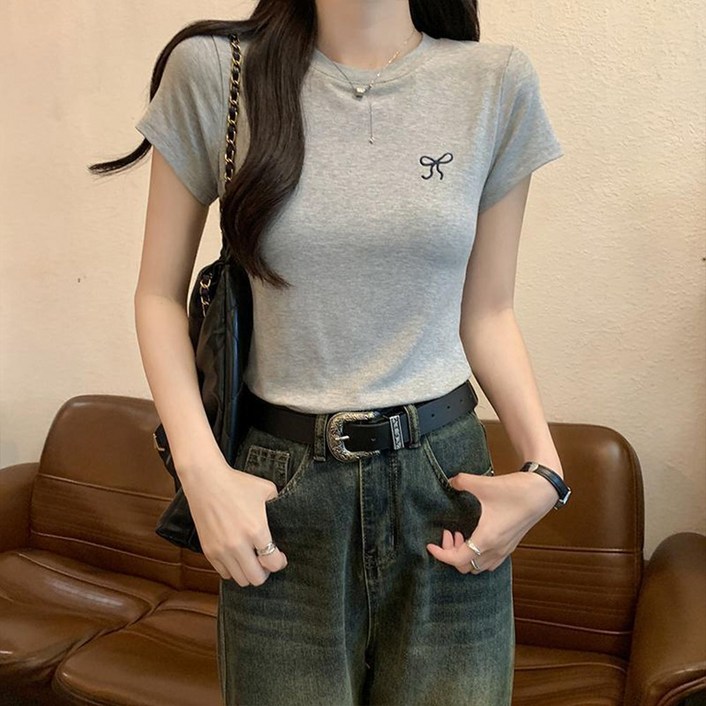EGMI 여성 고품질 슬림 예쁜 핏 반팔 티셔츠 EGMI 여성 고품질 슬림 예쁜 핏 반팔 티셔츠