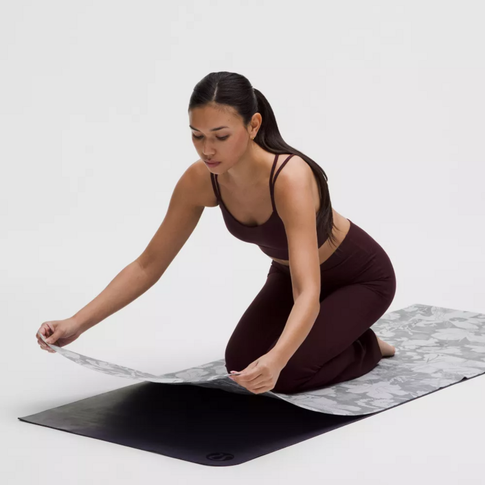 룰루레몬 요가 타월 논슬립 미끄럼방지 요가매트 타올 극세사 수건 부드러운감촉 그립감 흡수빠른 롱타월 요가소품 요가매트덮개