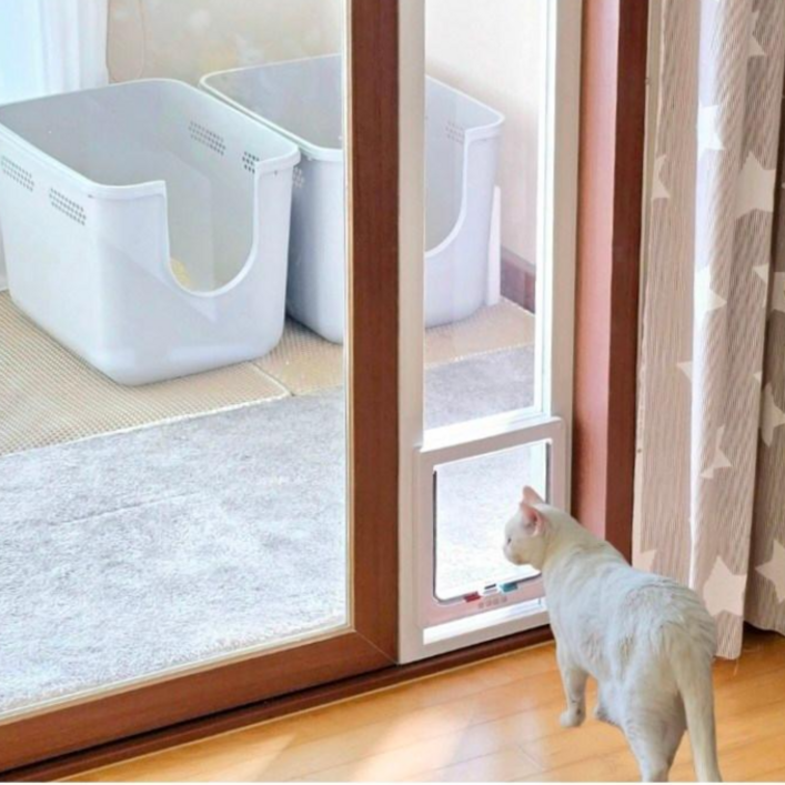 프리미엄 높이조절 베란다 펫도어 2세대 고양이 강아지 출입문 안전문 방묘문 캣도어 개문 견문