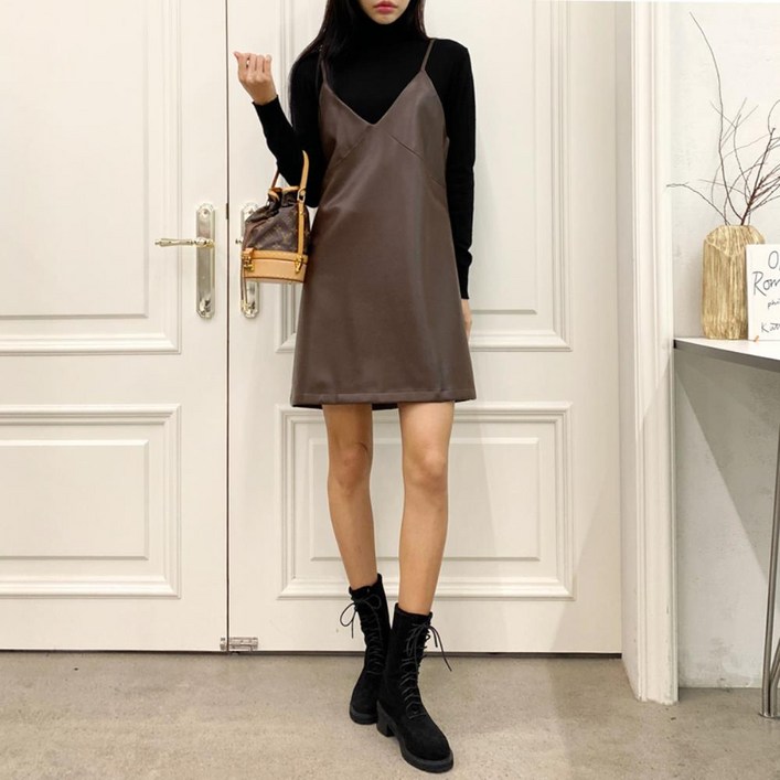 여자 가을 레더 가죽 뷔스티에 끈나시 미니 원피스