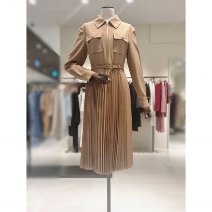 모조에스핀 집업 플리츠 벨티드 원피스 J243MSE020