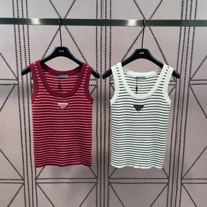 삼각 로고 스트라이프 나시 여 여름 디자인 감각 민소매 상의 패션 이너 숏 레깅스