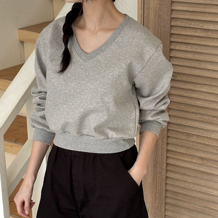 브이넥 베이직 크롭 맨투맨 4color 크림 그레이 네이비 블랙