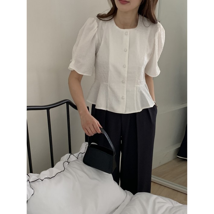 하객룩출근룩 비비안 라운드넥 페플럼 블라우스 2color