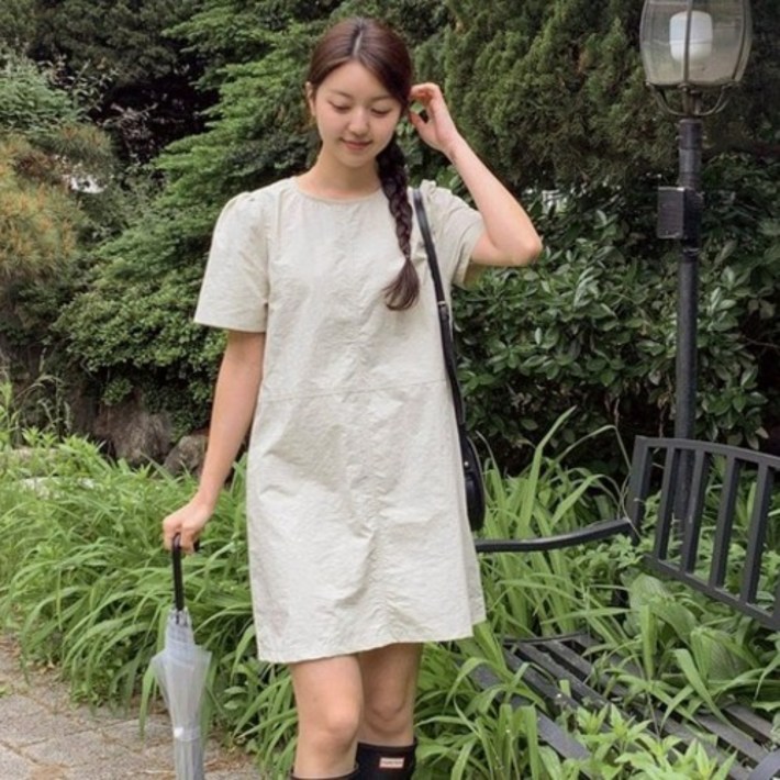 크린아 바스락 나일론 절개라인 반팔 원피스 cpops10331k55