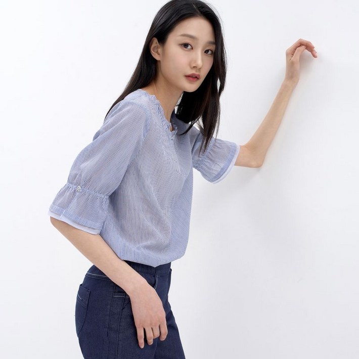지센 잔스트라이프 프릴넥 셔츠 LFWSN408 BL