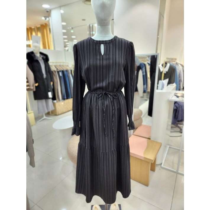 플라스틱아일랜드 트임넥 원피스 PQ4WO061DG