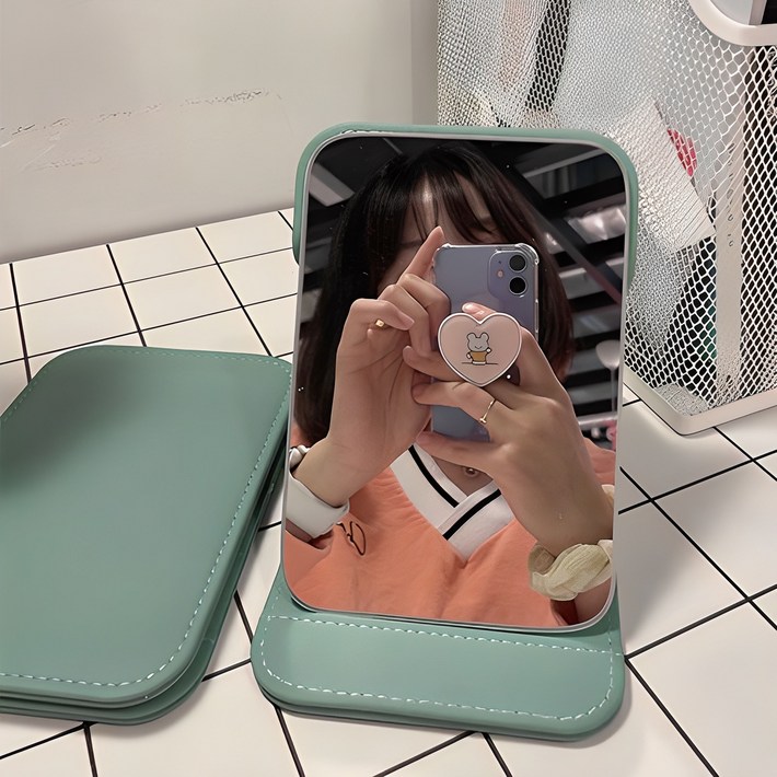 낭만라운지 에르딘 접이식 휴대용 탁상 거울 낭만라운지 에르딘 접이식 휴대용 탁상 거울