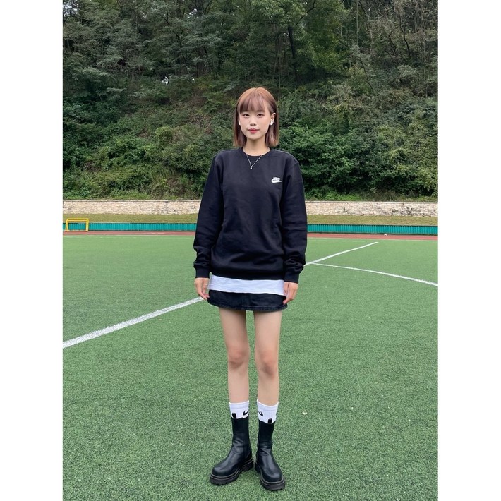 나이키 NSW 노기모 자수 맨투맨 BV2667 나이키 NSW 노기모 자수 맨투맨 BV2667