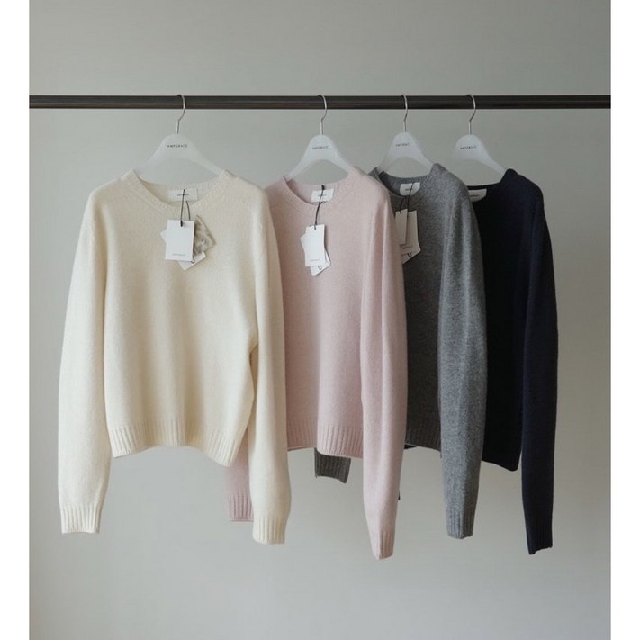 에이미그레이스 젠타 홀가 라운드 니트