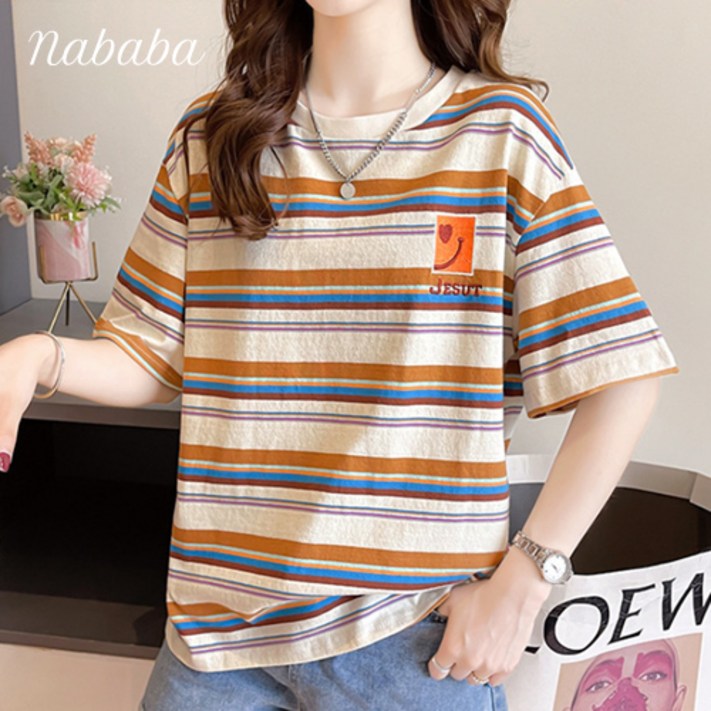 나바바 NT1535 여성 캐주얼 단가라 자수 포인트 반팔 티셔츠 나바바 NT1535 여성 캐주얼 단가라 자수 포인트 반팔 티셔츠