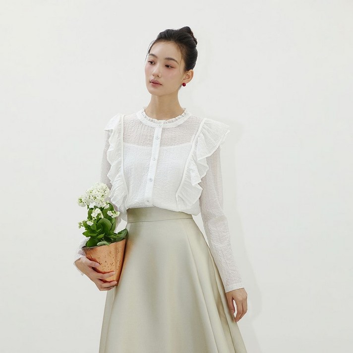 잇미샤 25 SS 나시탑 셋트 러플 블라우스 ITP3ZBL750 231901