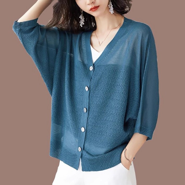 ROYALBELLE 여성 브이넥 싱글버튼 자외선 차단 가오리소매 빅사이즈 카다건 U0022824