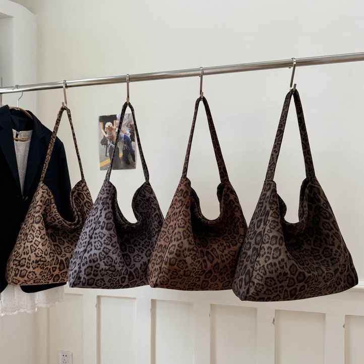 와이엔이 가을 빅사이즈 스웨이드 레오파드 숄더백 호피 에코백