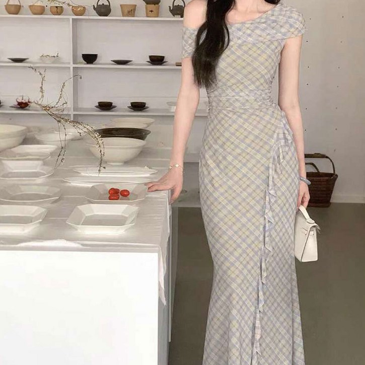 더시럽 여성용 타탄 사이즈 러플 원숄더 롱 원피스