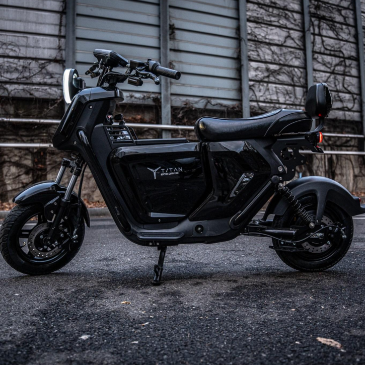 타이탄 전기 전동스쿠터 PTX1000 1500W 48V 25Ah 50Ah 분리형배터리