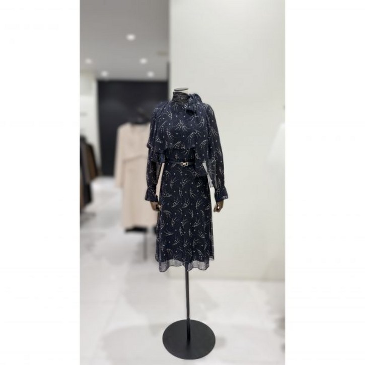 [모조에스핀] 케이프형 쉬폰 원피스 J243MSE015