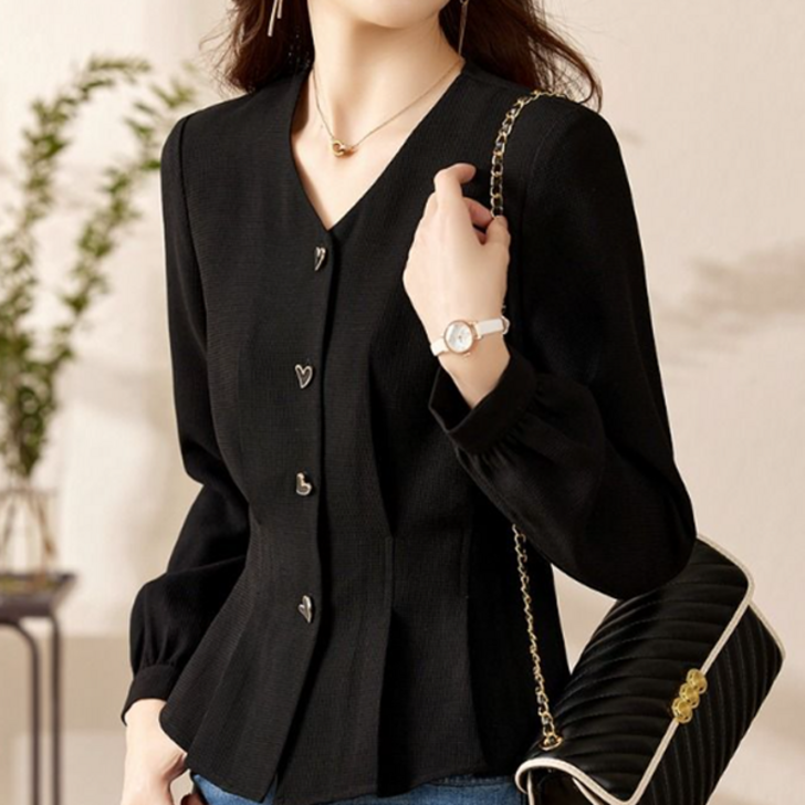 레일라 하트버튼 페플럼 블라우스 S250813FW13