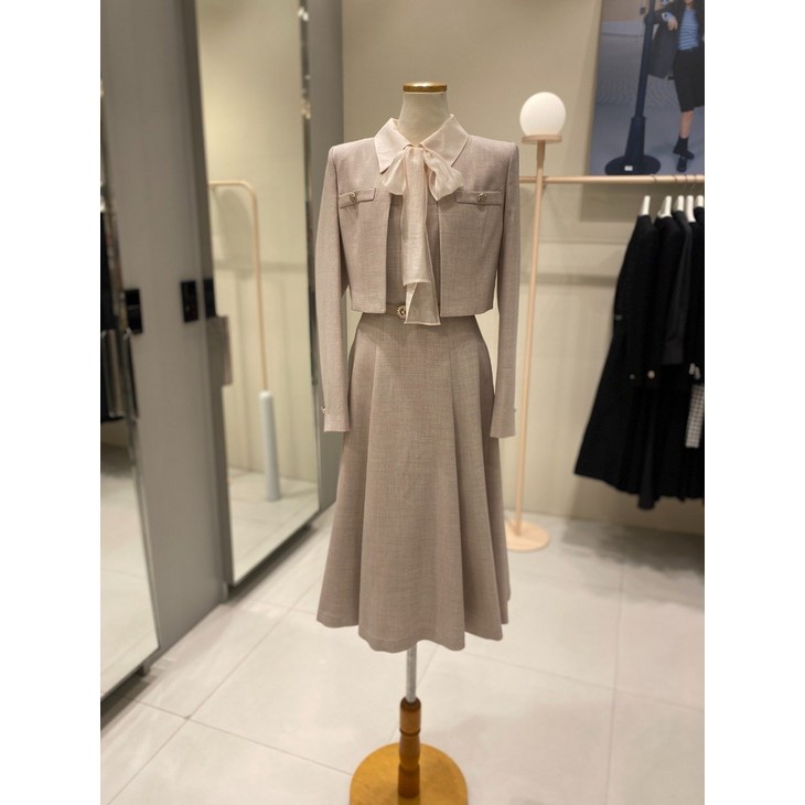 국내백화점 JJ지고트 원피스 신상 데일리 플레어 하이넥 국내백화점 JJ지고트 원피스 신상 데일리 플레어 하이넥