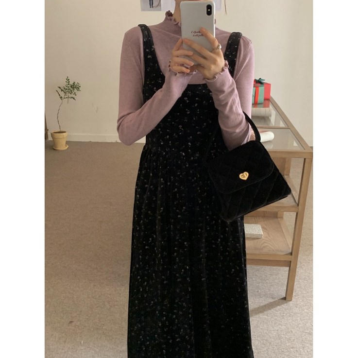 몰리 스퀘어넥 벨벳 플라워 꽃무늬 잔꽃 패턴 뷔스티에 임산부 빅사이즈 플레어 롱 원피스 몰리 스퀘어넥 벨벳 플라워 꽃무늬 잔꽃 패턴 뷔스티에 임산부 빅사이즈 플레어 롱 원피스